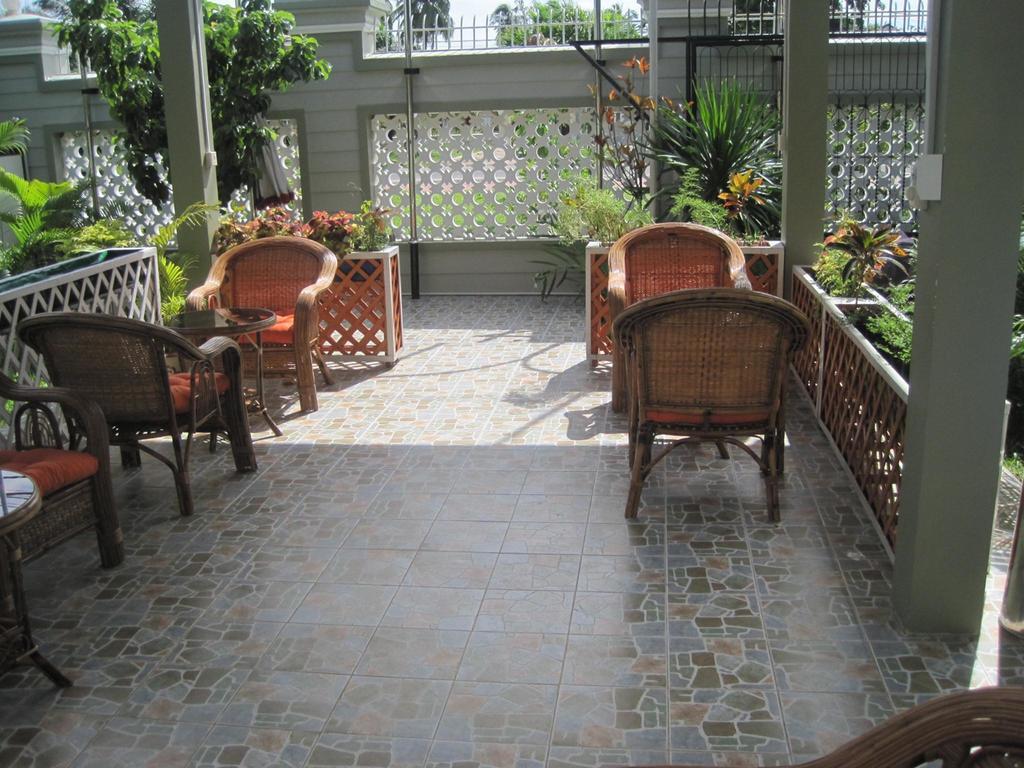 The Tamarind Hotell Sihanoukville Exteriör bild