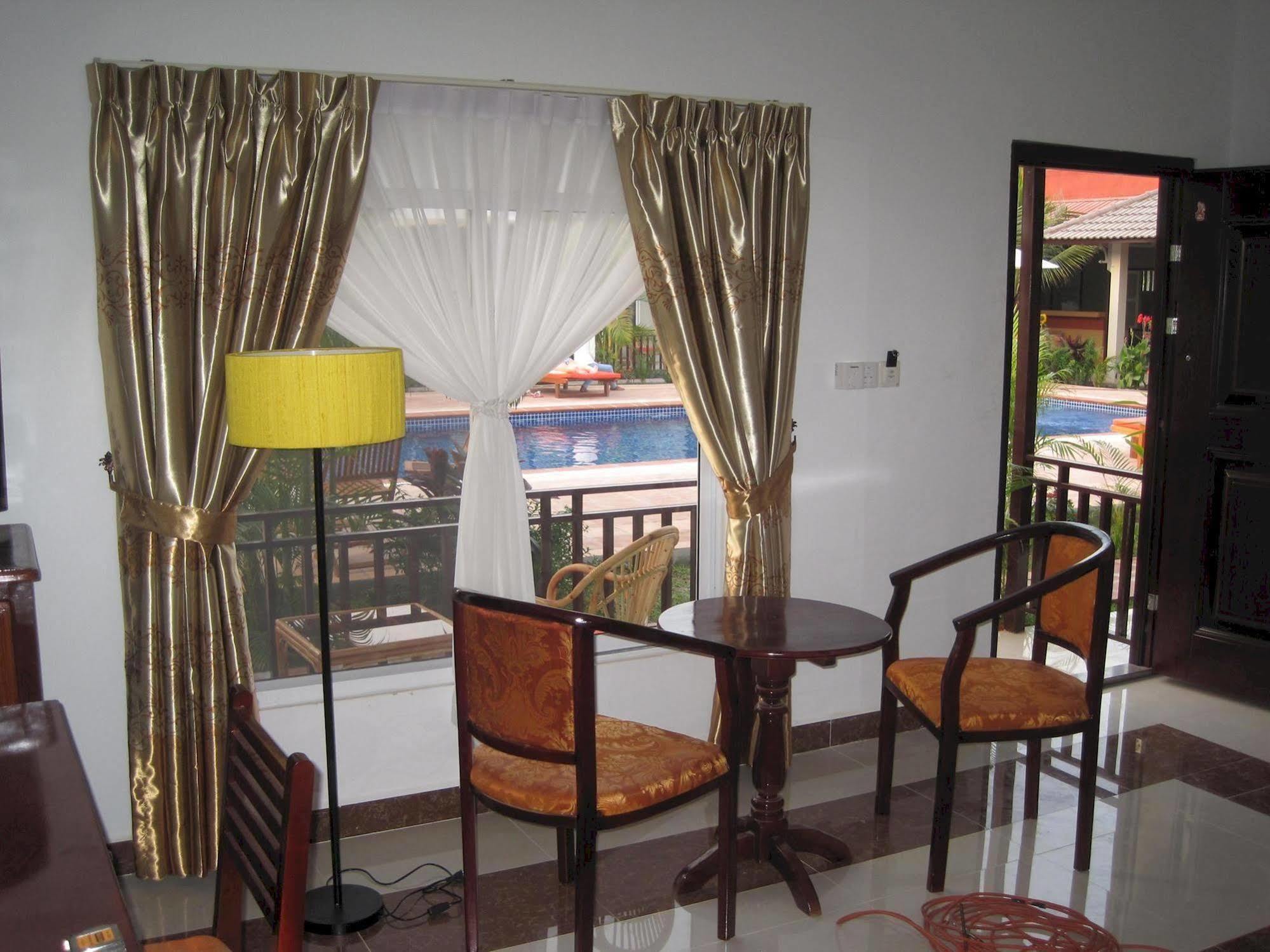 The Tamarind Hotell Sihanoukville Exteriör bild