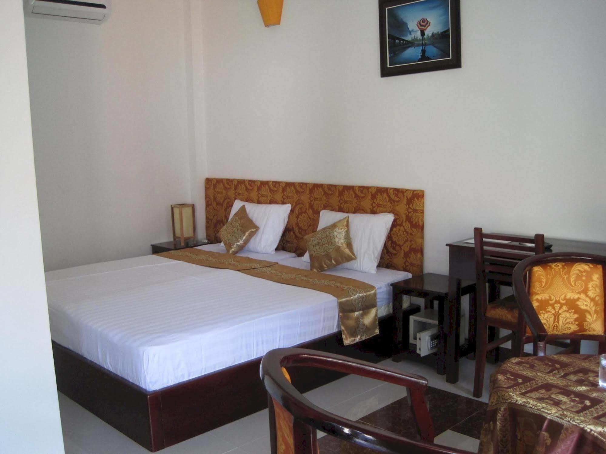 The Tamarind Hotell Sihanoukville Exteriör bild