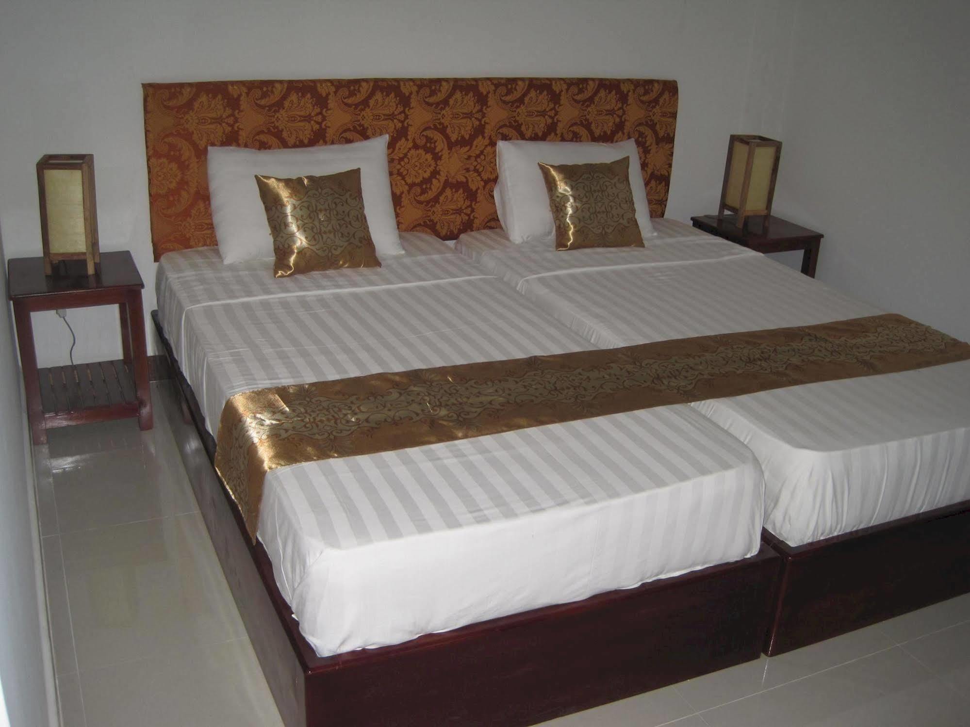 The Tamarind Hotell Sihanoukville Exteriör bild