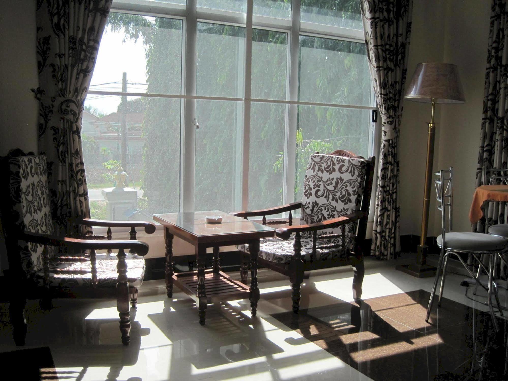 The Tamarind Hotell Sihanoukville Exteriör bild